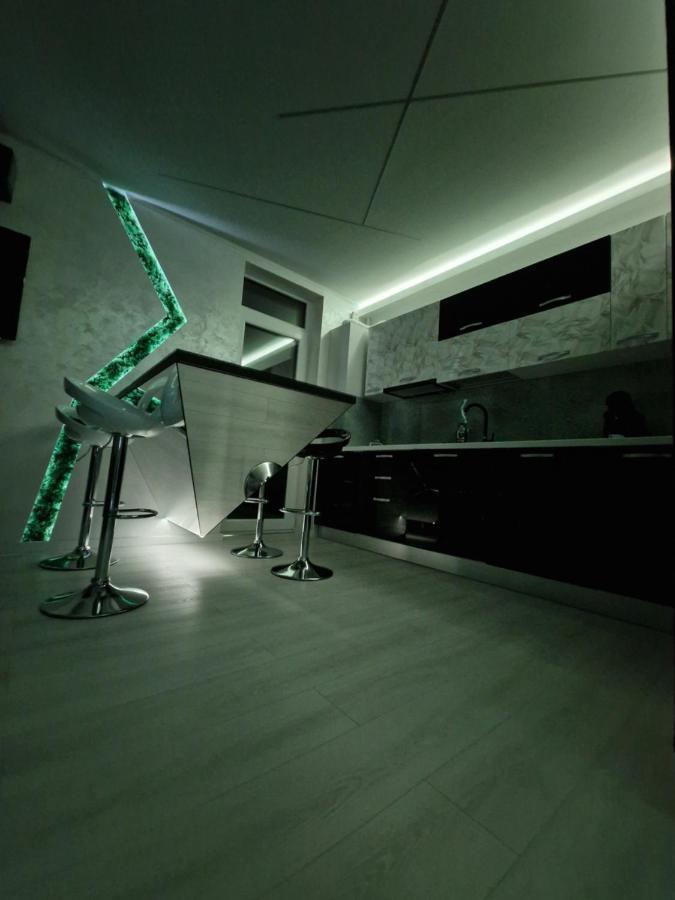 Noah Residence อัลบายูเลีย ภายนอก รูปภาพ