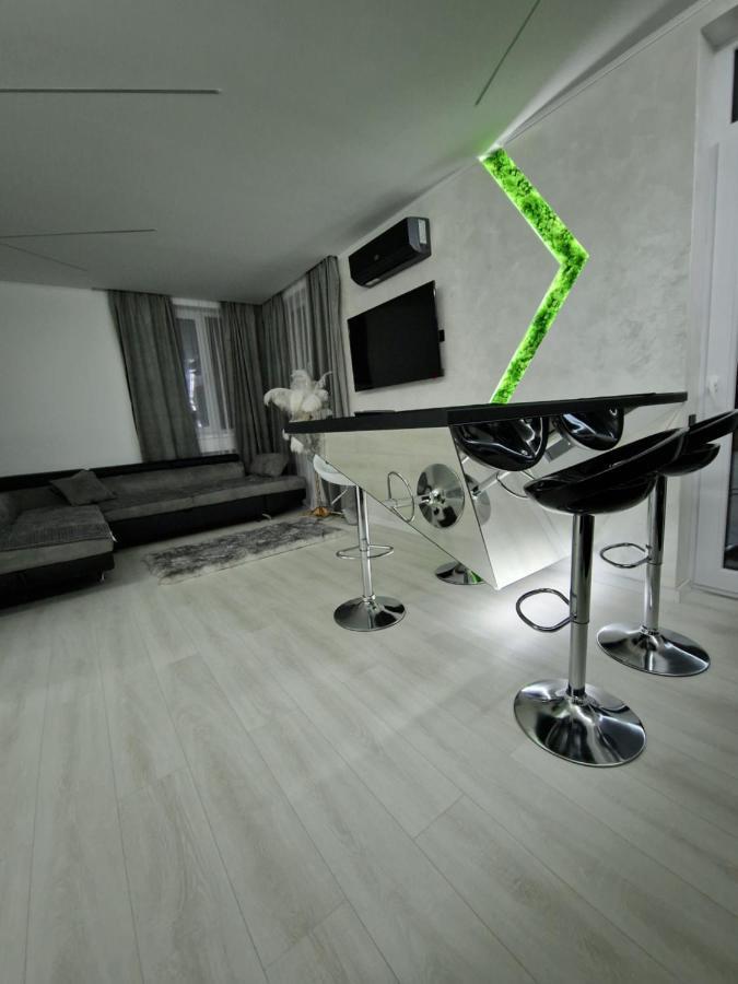 Noah Residence อัลบายูเลีย ภายนอก รูปภาพ