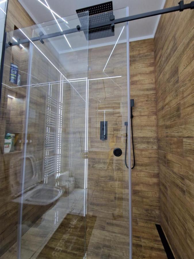 Noah Residence อัลบายูเลีย ภายนอก รูปภาพ