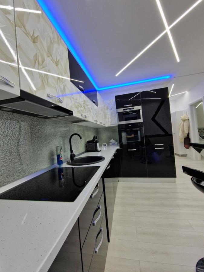 Noah Residence อัลบายูเลีย ภายนอก รูปภาพ